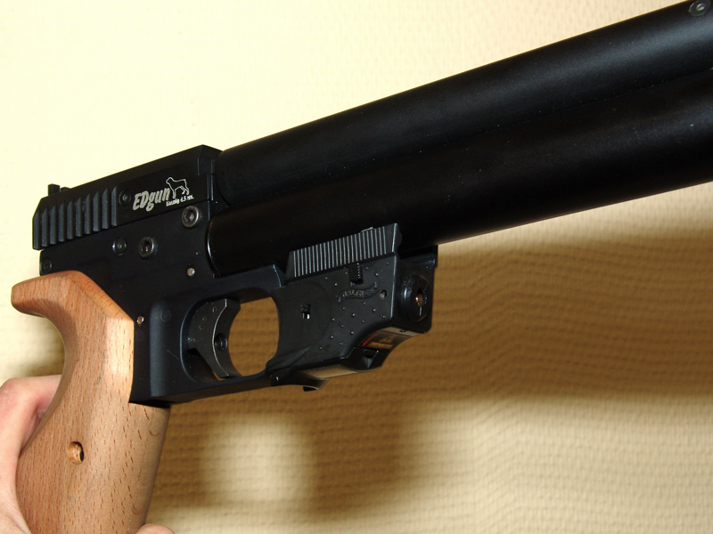 800 x 600