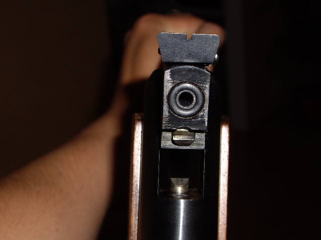 640 x 480