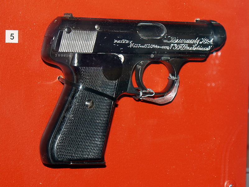 click for enlarge 1568 X 1176 551,9 Kb picture