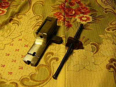 click for enlarge 640 X 480  62.2 Kb picture