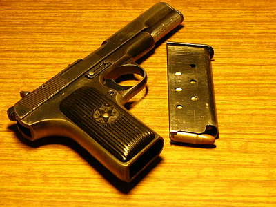 click for enlarge 640 X 480  65.5 Kb picture