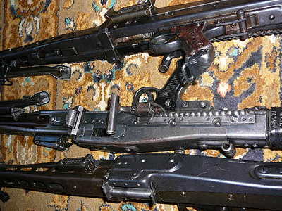 click for enlarge 640 X 480  90.3 Kb picture