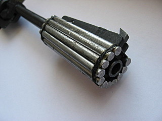 click for enlarge 640 X 480  65,4 Kb picture
