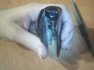 click for enlarge 640 X 480  27,2 Kb picture