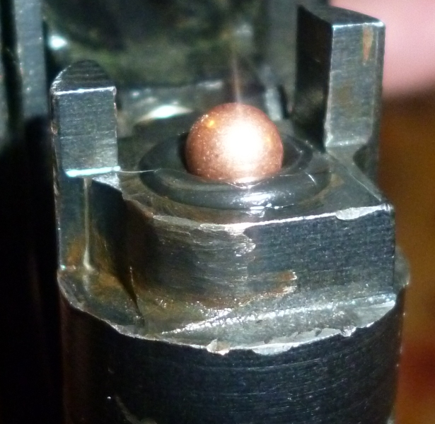 615 x 600