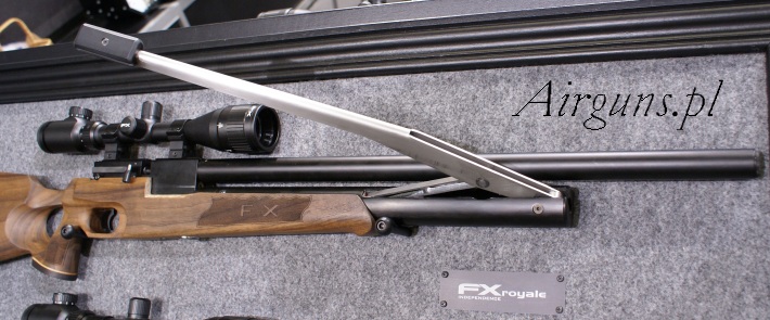 710 x 295