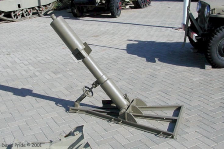 735 x 490