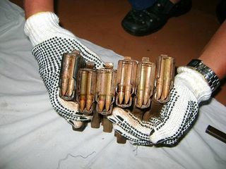 click for enlarge 700 X 525 59.6 Kb picture