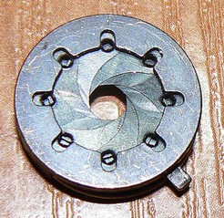 click for enlarge 685 X 666 133,8 Kb picture