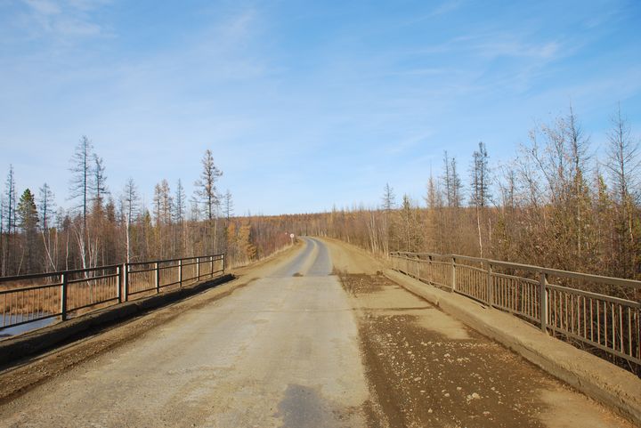 720 x 481