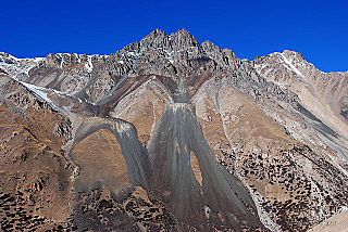 click for enlarge 640 X 428 93,4 Kb picture